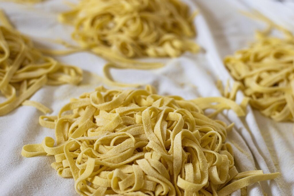 tagliatelle, pasta, food, fresh, preparation, drying, yellow pasta, noodles, floor, tagliatelle, pasta, pasta, pasta, pasta, pasta, noodles, noodles